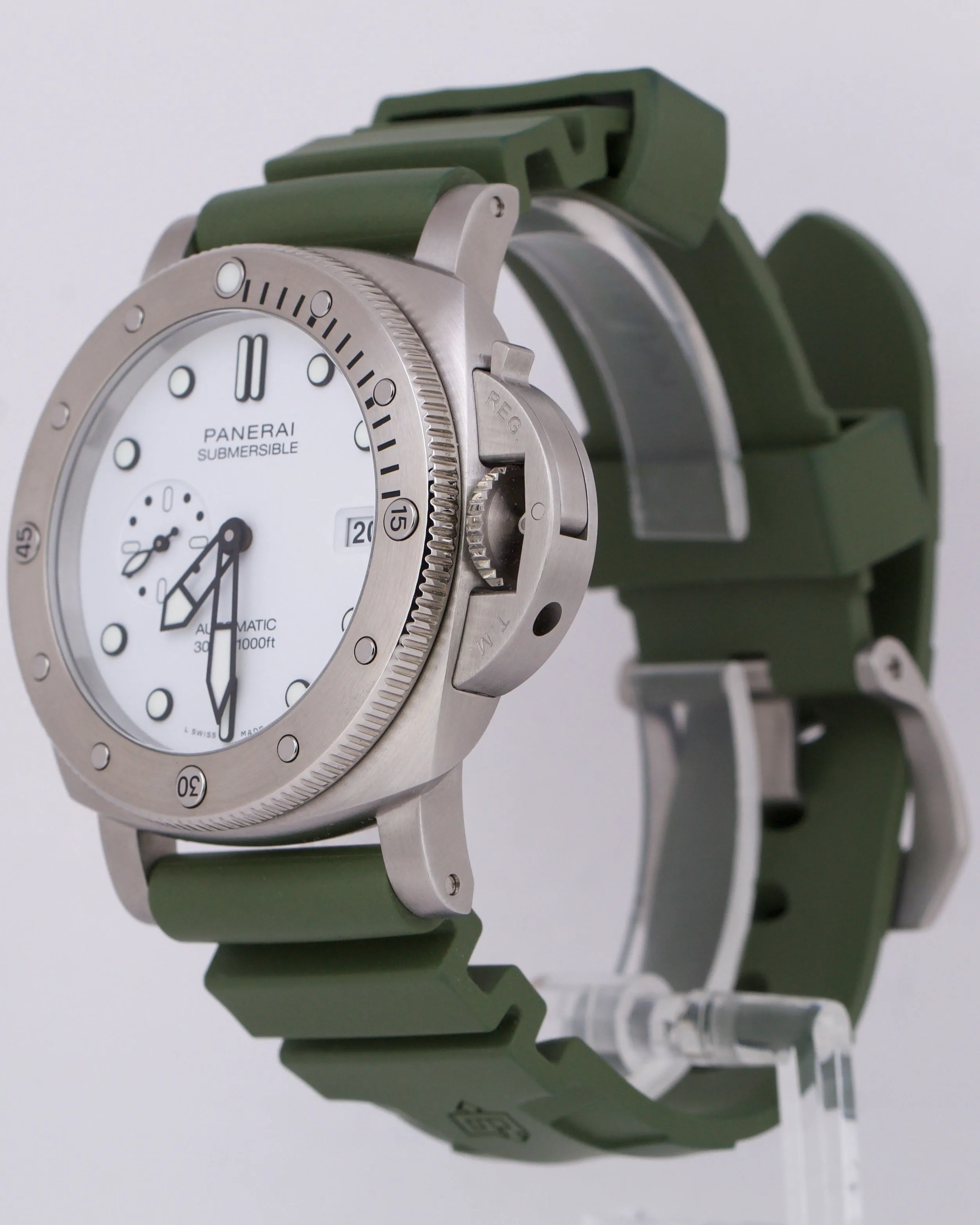 2023 PAPERS Panerai Submersible QuarantaQuattro Bianco GREEN 44mm PAM01226 BOX