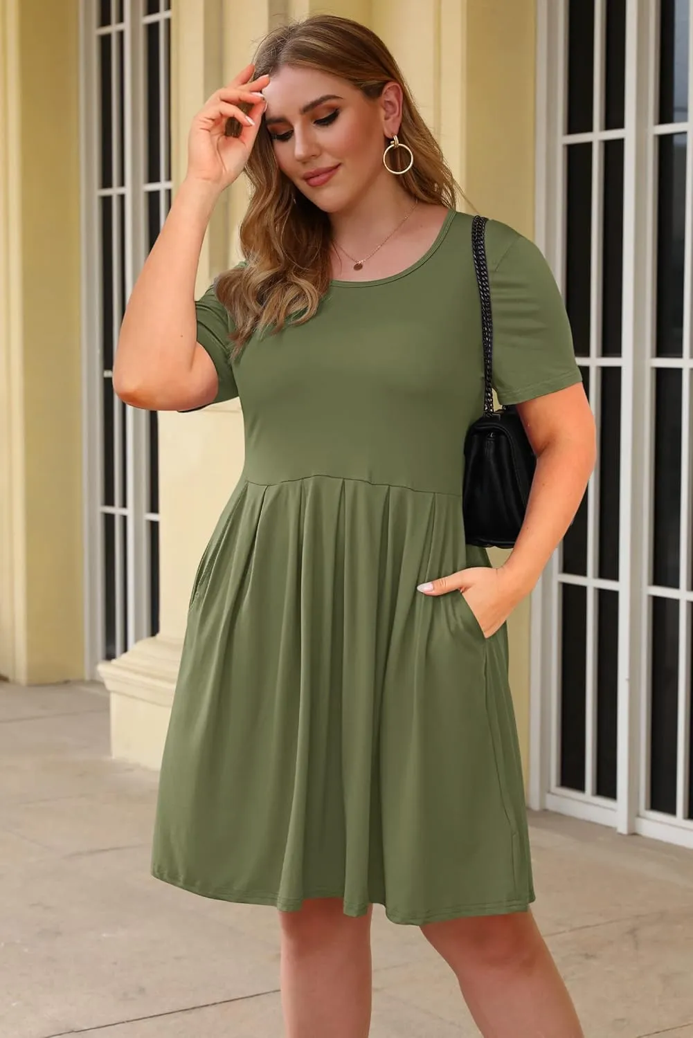 AUSELILY Women's Plus Size Round Neck Pleated Swing Dress with Pockets Knee Length