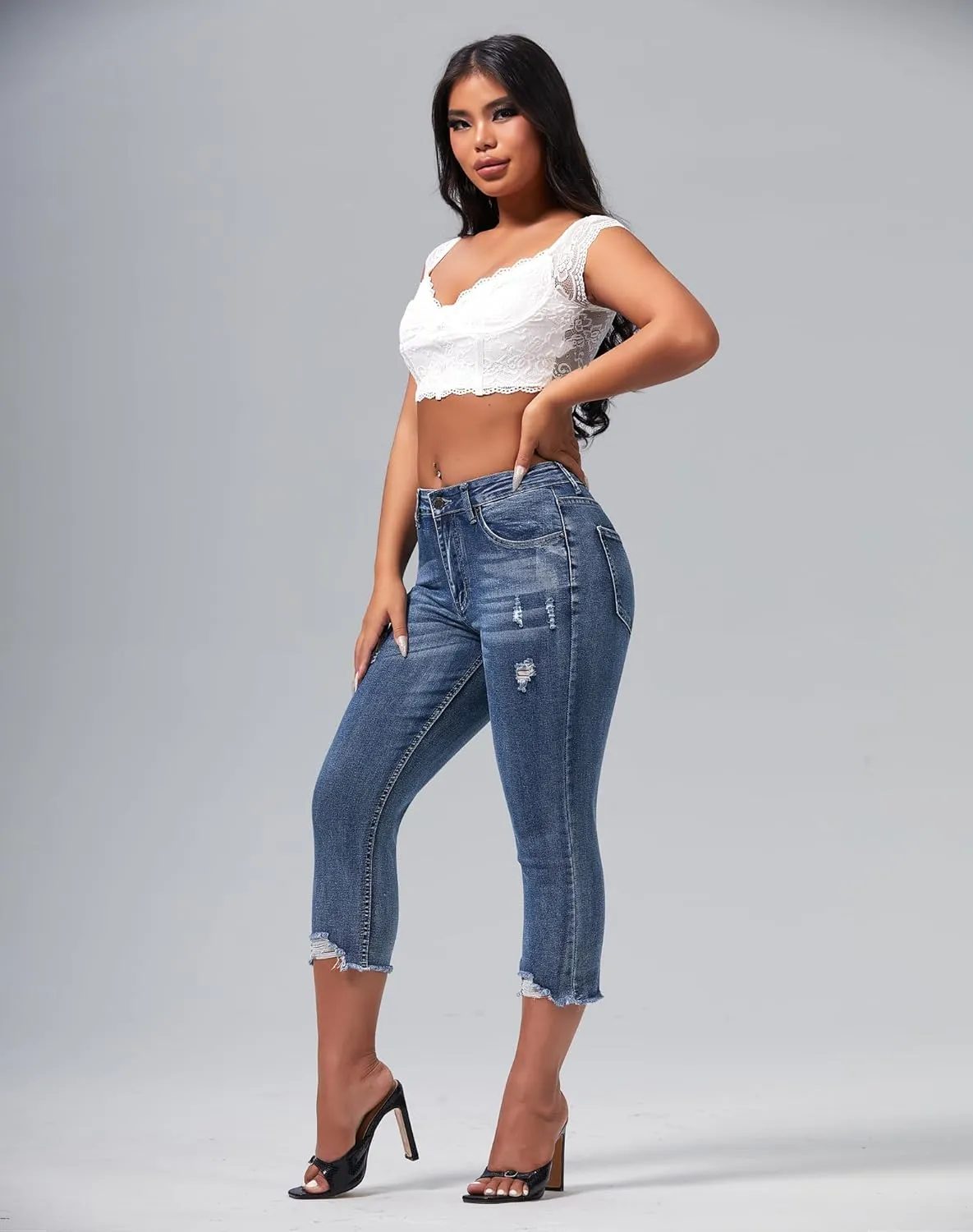 roswear Women's Capri Pants Mid Rise Skinny Ripped Stretchy Cropped Distressed Jeans