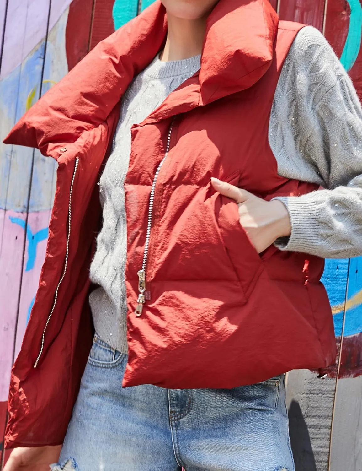 SDEER Women's High Neck Down Vest Zipper Button Sleeveless Puffer Down Winter Coats Vest Warm Short Jacket