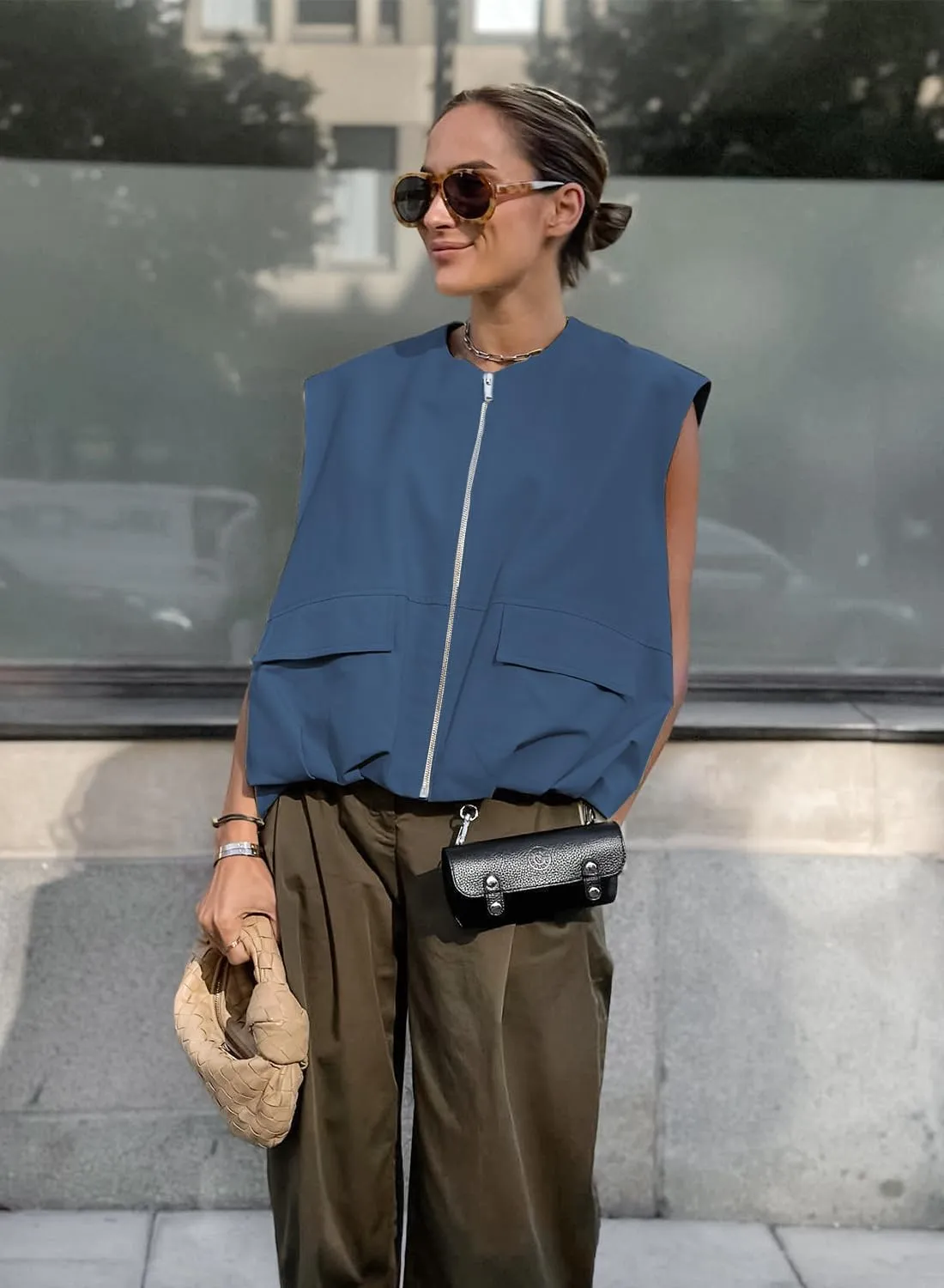 Women's Oversized Cargo Vest Casual Full Zip Up Ruched Hem Sleeveless Blazer Jackets Tops with Pockets