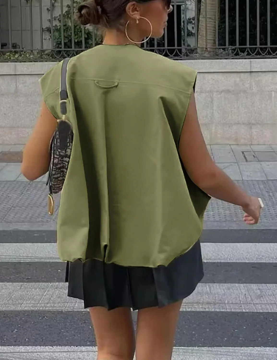 Yimoon Womens Oversized Zip Up Cargo Vest Casual Ruched Hem Sleeveless Blazer Jackets Vest Top with Pockets